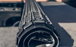 Laderaumabdeckung Bakflip Revolver auf einem Ford Ranger