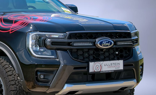 Ford Ranger Wildtrak mit Strands LED Kühlergrill Kit
