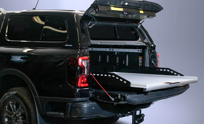 Ford Ranger mit Works Premium Straight Schublade