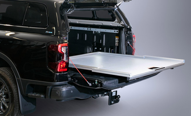 Ford Ranger mit Works Standard Wide Tail Schublade