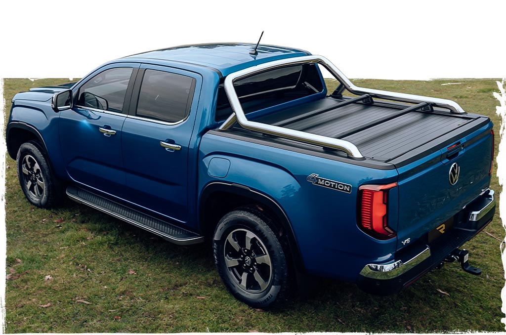 MountainTop EVO Laderaumabdeckung mit Querträger auf einem Volkswagen Amarok