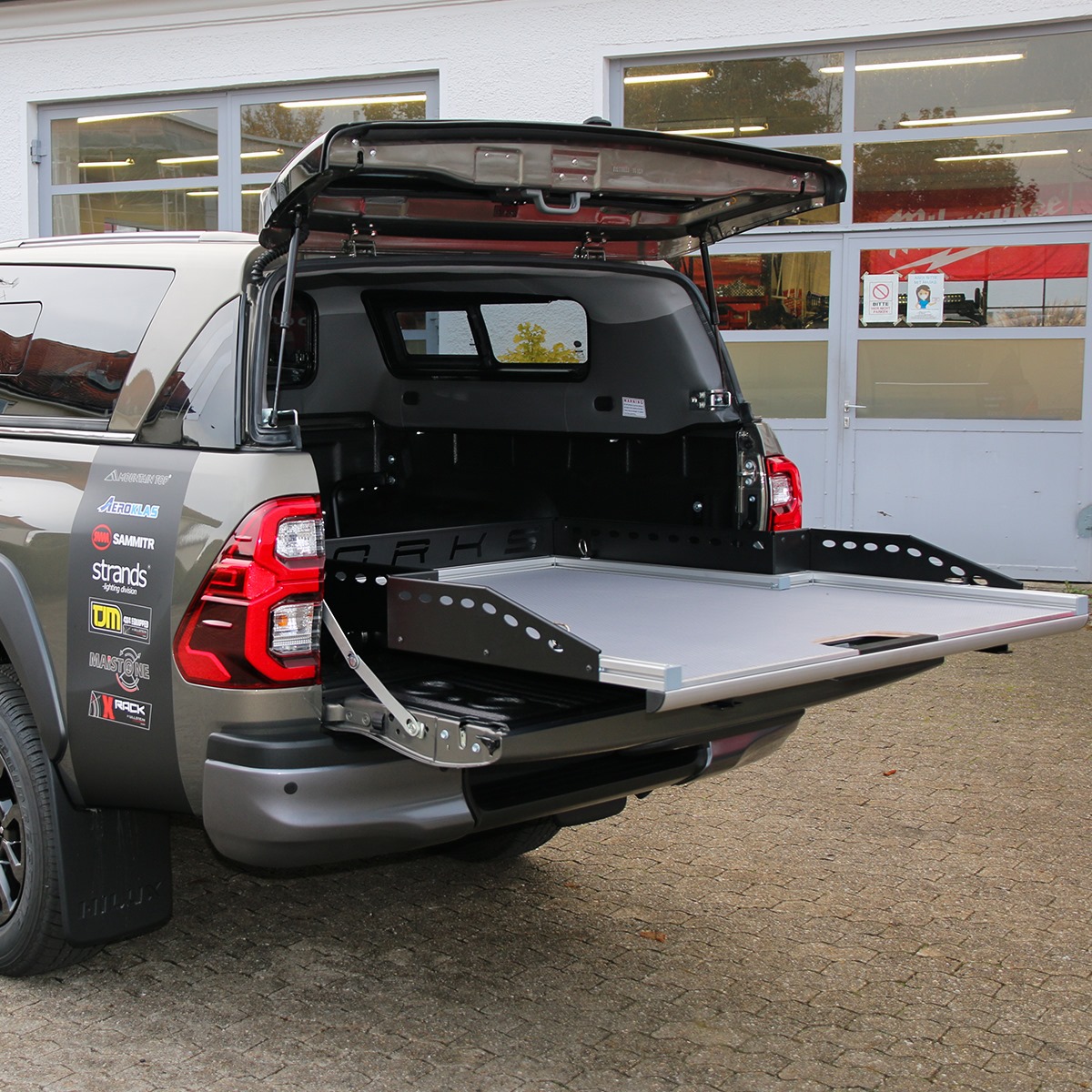 Toyota Hilux from Ullstein Concepts with accessory parts